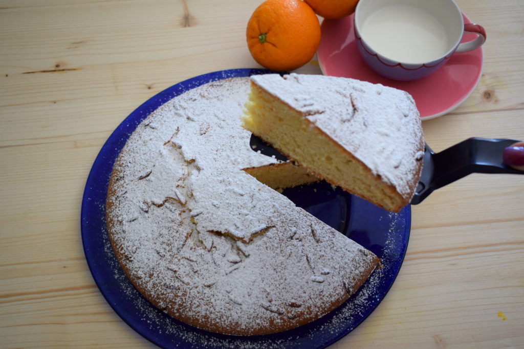 Torta soffice ai pinoli