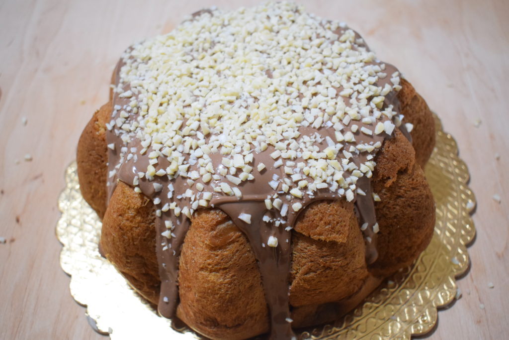 Pandoro ripieno di gelato