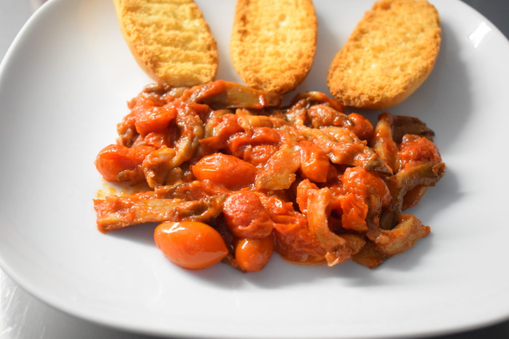 Funghi pleurotus con pomodorini