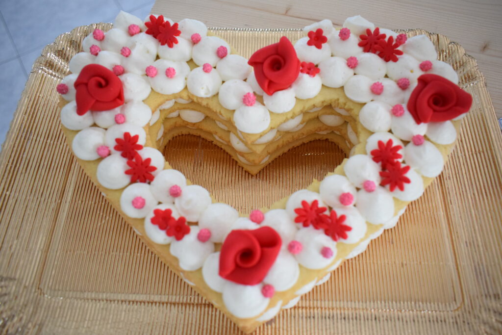 Torta a forma di cuore