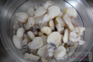 Pasta con seppioline, pomodori e olive